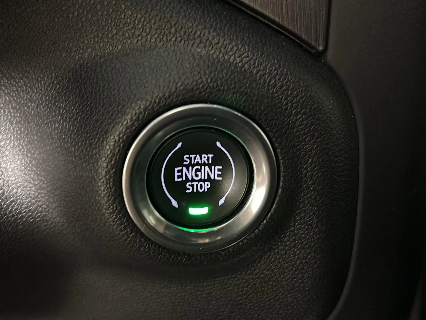 Used 2022 Onyx Black GMC AT4 image 28