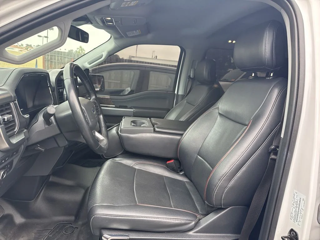 Used 2022 White Ford Lariat image 8