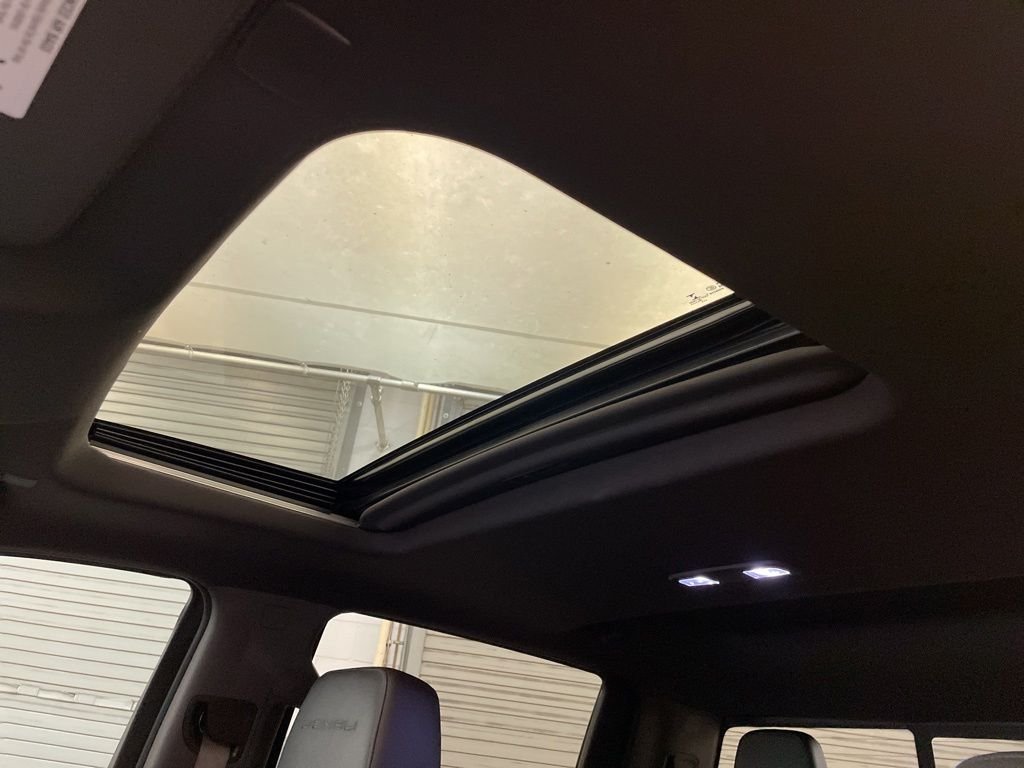 Used 2021 Blue GMC Denali image 17