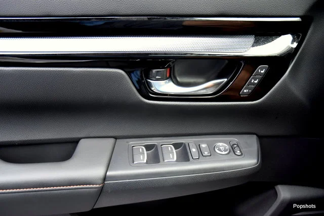 New 2027 Platinum White Pearl Honda Sport Touring Hybrid AWD image 6