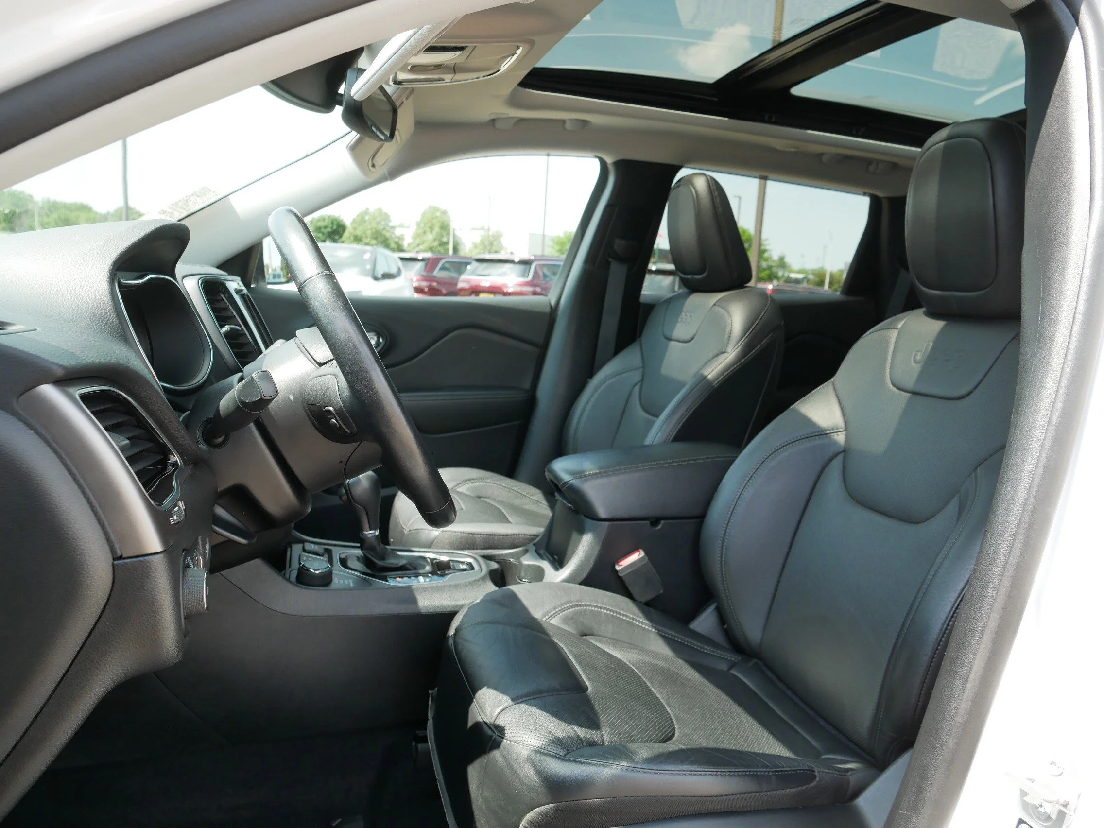 Used 2021 Bright White Clearcoat Jeep Limited image 35