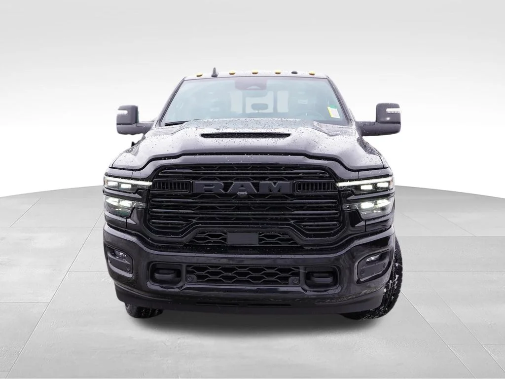 New 2026 Diamond Black Crystal Pearl-Coat Exterior Paint RAM Laramie image 8