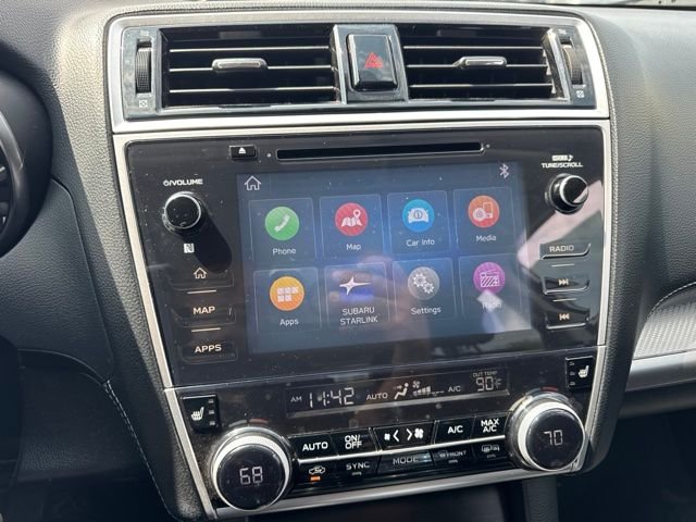 Used 2019 White Subaru 2.5i Premium image 12