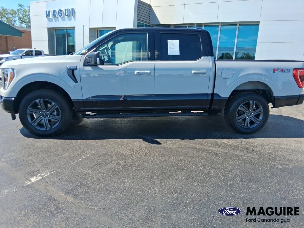 Used 2023 White Ford XLT image 2