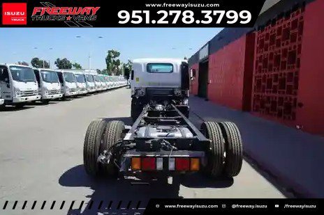 2024 Isuzu NPR HD - Photo 10