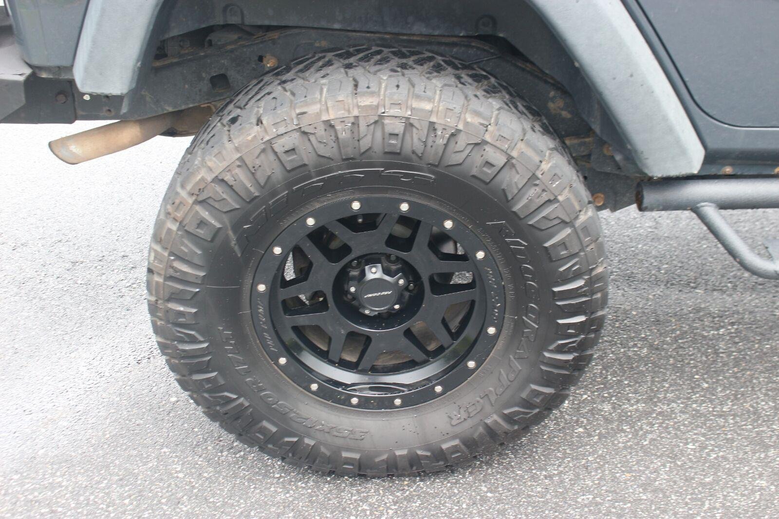 Used 2016 Black Jeep Rubicon image 35
