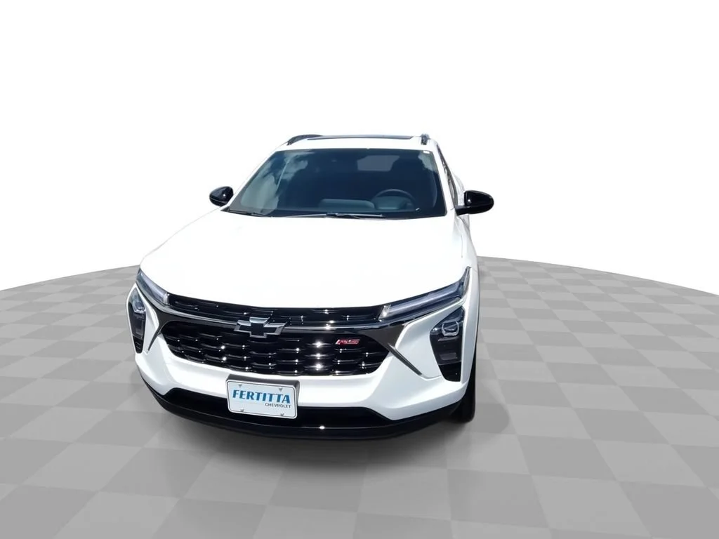 New 2026 Summit White Chevrolet 2RS image 3