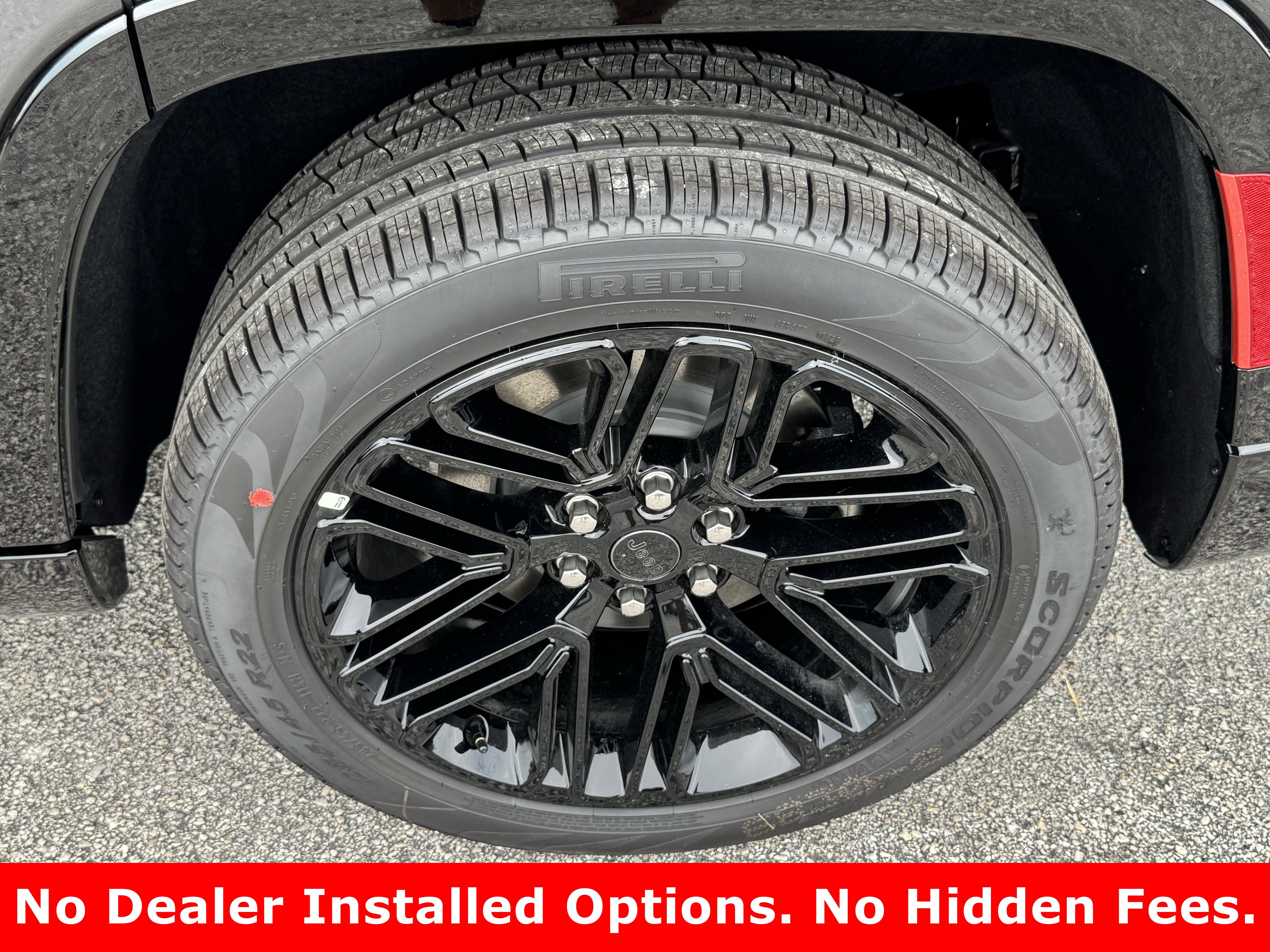 New 2026 Baltic-Gray Metallic Clear-Coat Exterior Paint Jeep Limited Reserve image 8