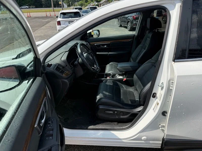 Used 2021 White Honda EX-L image 9