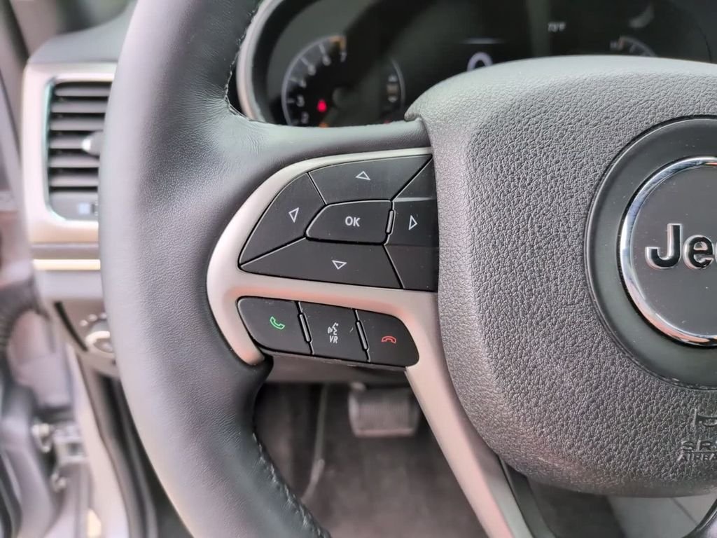 Certified Used 2018 Silver Jeep Limited image 20