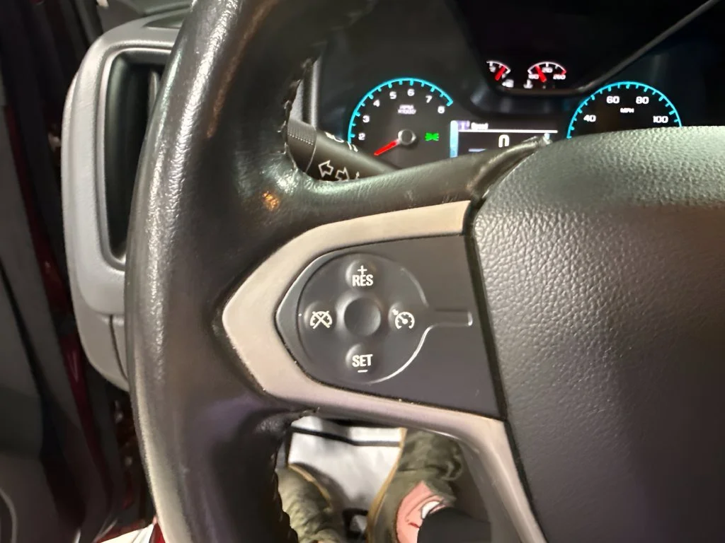 Used 2016 RED ROCK METALLIC Chevrolet 4WD Z71 image 23