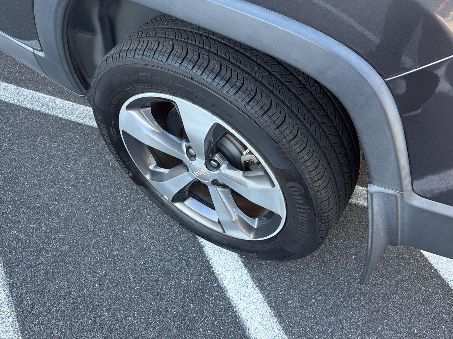 Used 2019 Granite Crystal Metallic Clearcoat Jeep Limited image 14