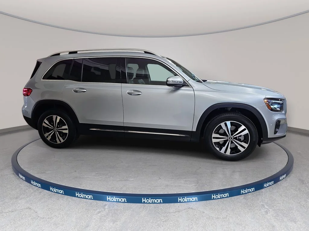 Used 2026 Silver Mercedes-Benz GLB 250 image 5