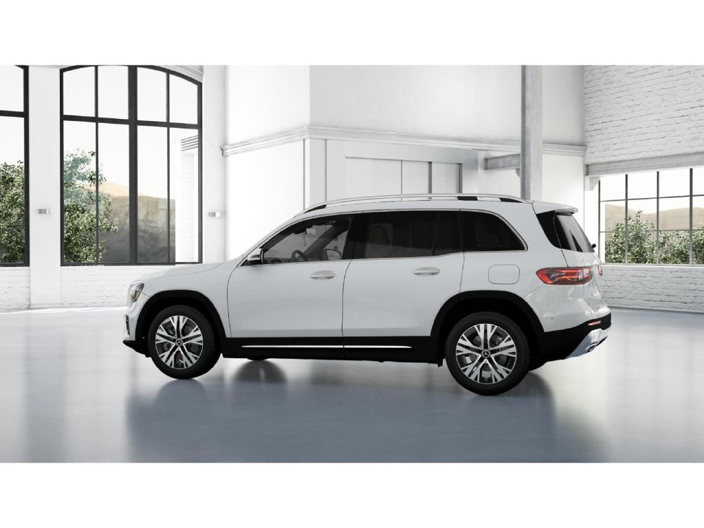New 2026 Polar White Mercedes-Benz GLB 250 image 32