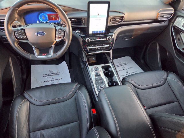 Used 2022 Silver Ford ST image 11