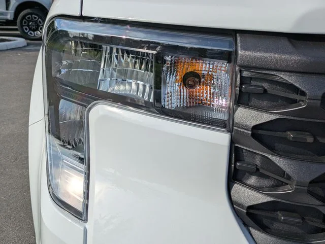 New 2026 Oxford White Ford XL image 10