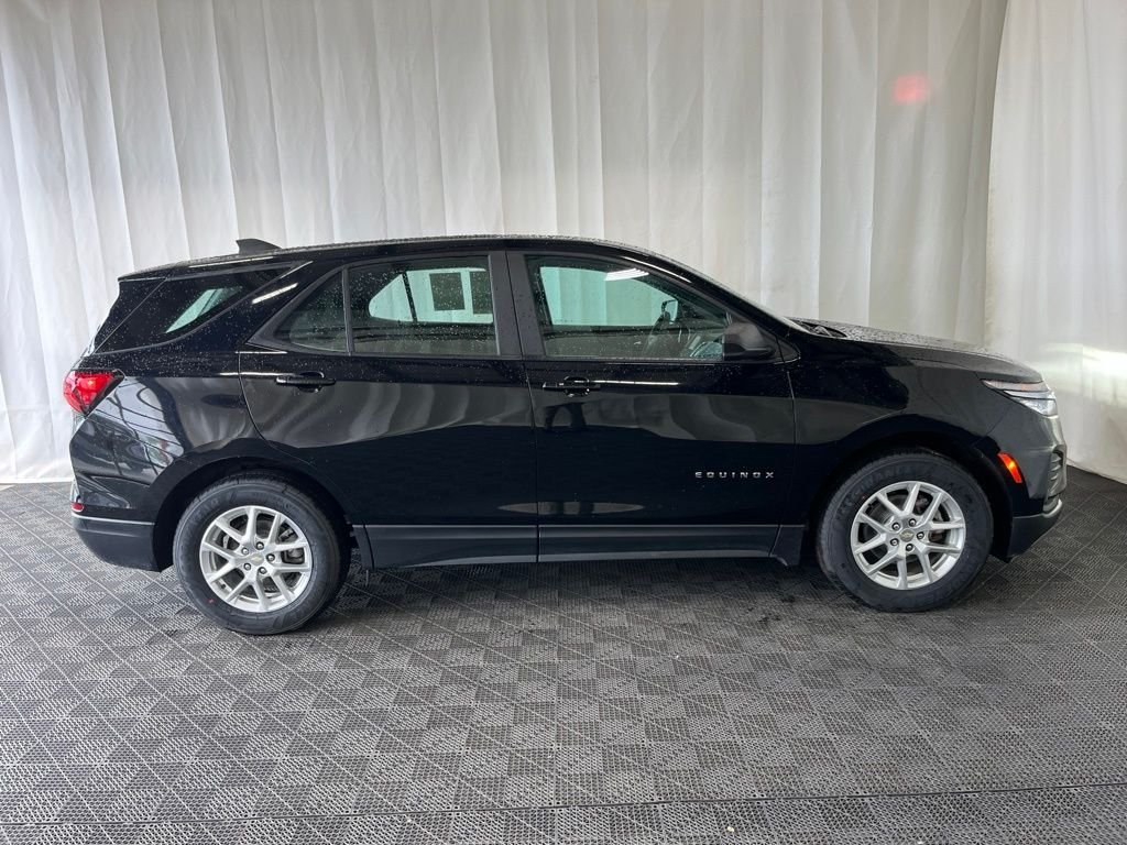 Used 2023 Chevrolet Equinox LS with VIN 3GNAXHEG5PL271855 for sale in Grand Island, NY