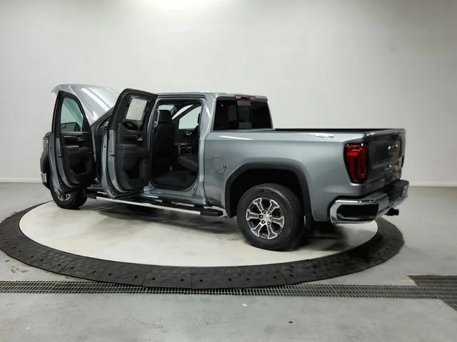 2026 GMC Sierra 1500 SLT - Photo 14