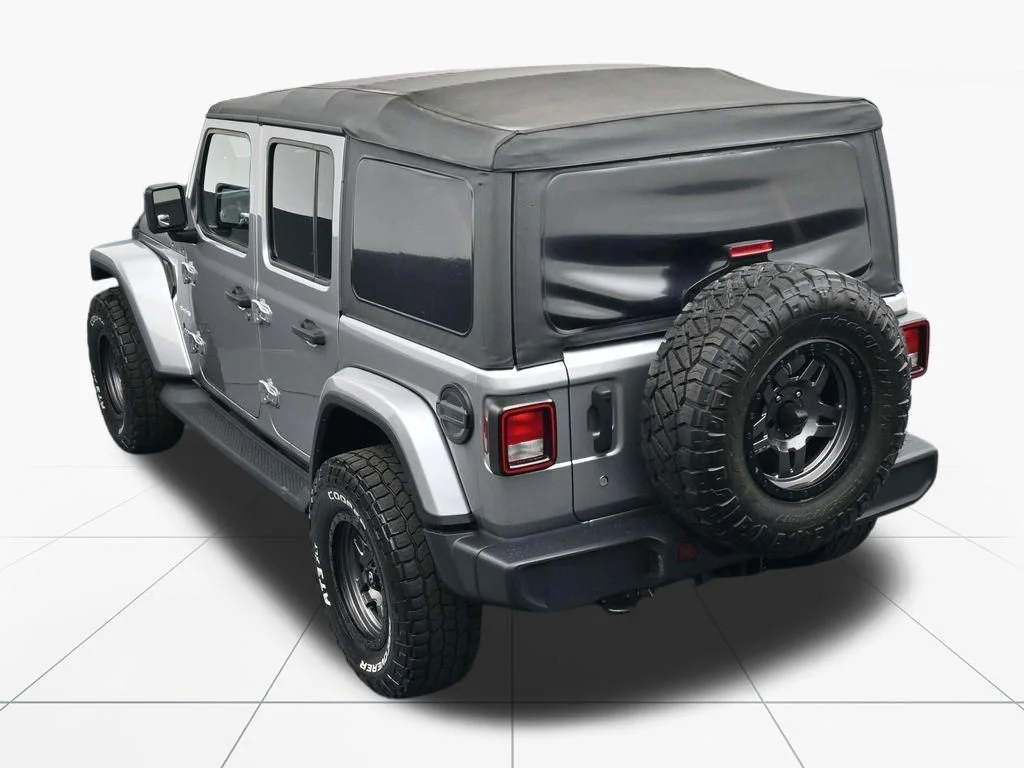 Used 2020 Billet Silver Metallic Jeep Unlimited Sahara image 29