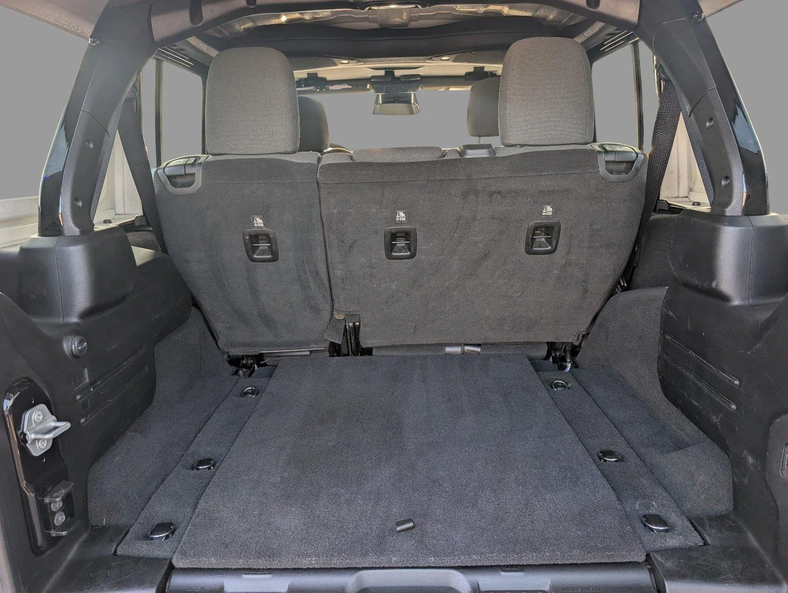 Used 2025 Black Clearcoat Jeep Sahara image 5
