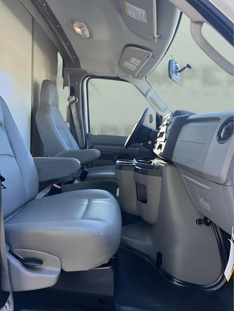 Used 2024 White Ford Base image 30