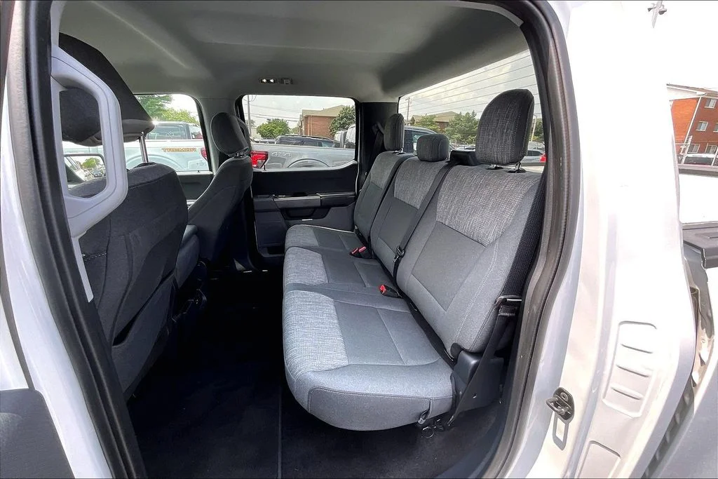 Used 2021 White Ford XLT image 25