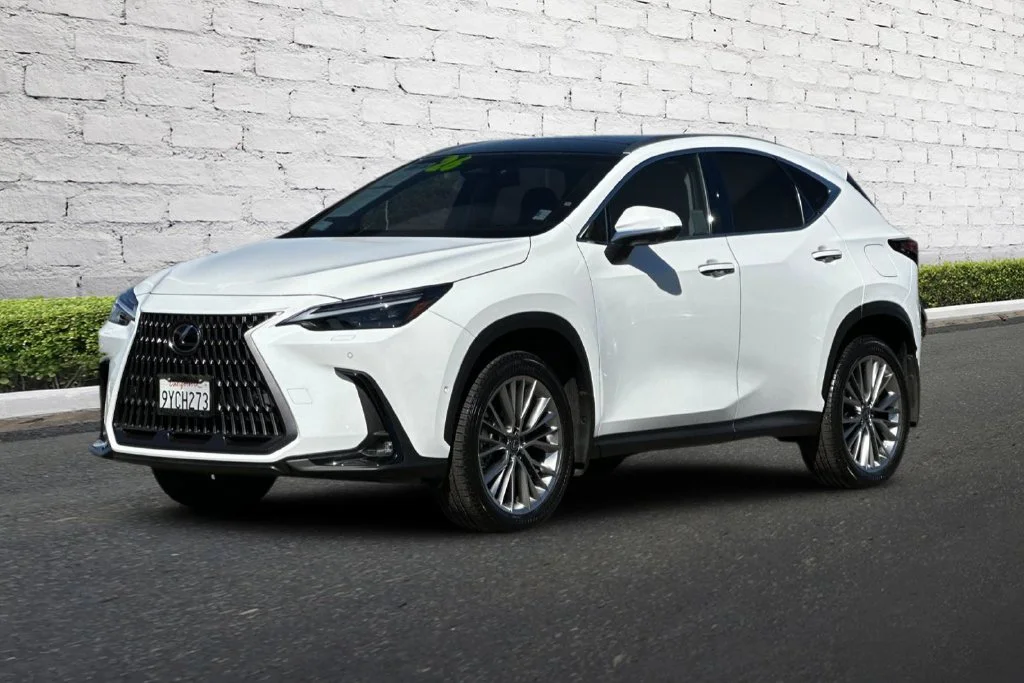 Certified Used 2026 White Lexus 350h Luxury image 9
