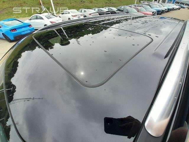 Used 2020 Ebony Black Kia EX image 64