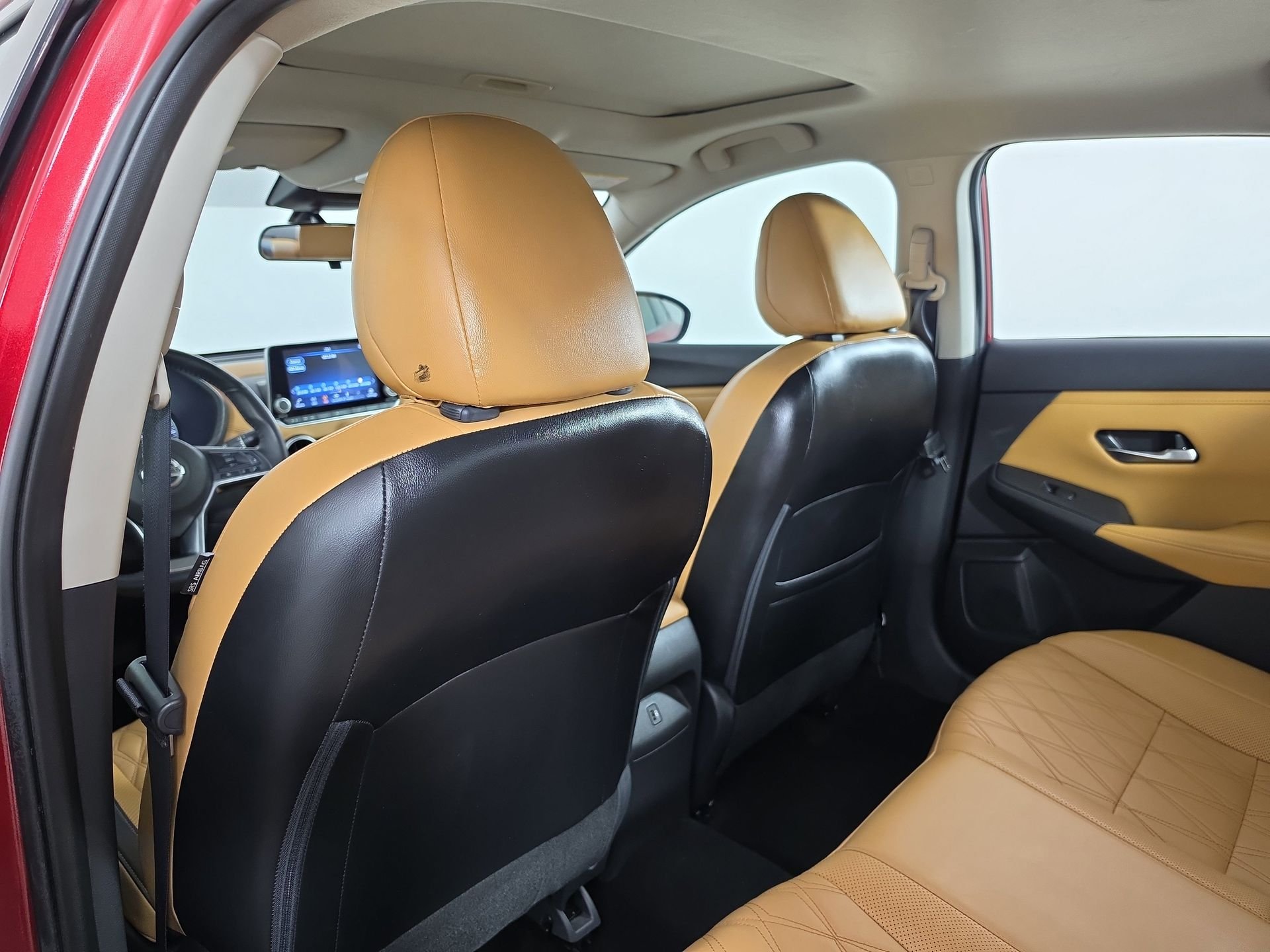 Used 2022 Red Nissan SV image 37