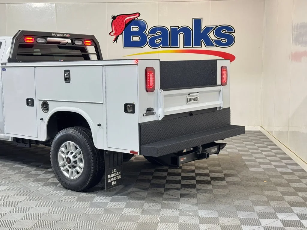 New 2026 Summit White GMC Pro image 8