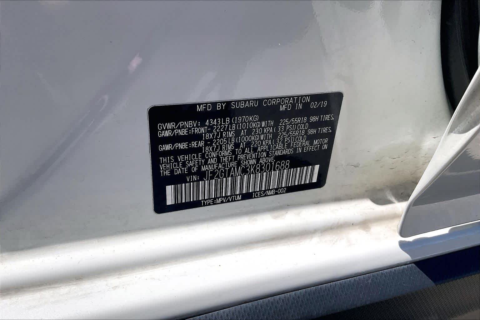 Used 2019 Crystal White Pearl Subaru Limited image 30