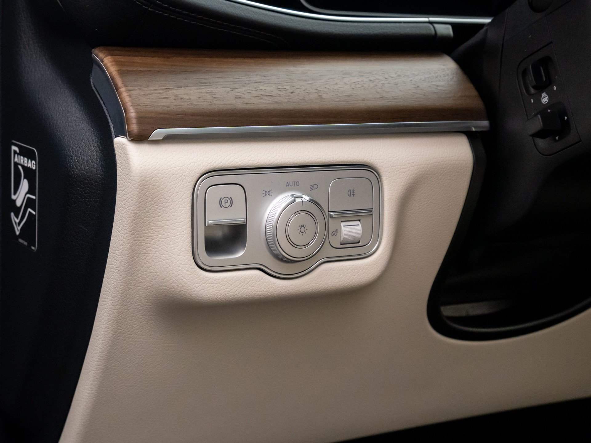 New 2026 Silver Mercedes-Benz GLS 450 image 60