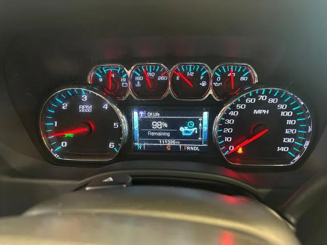 Used 2020 Summit White GMC  image 6