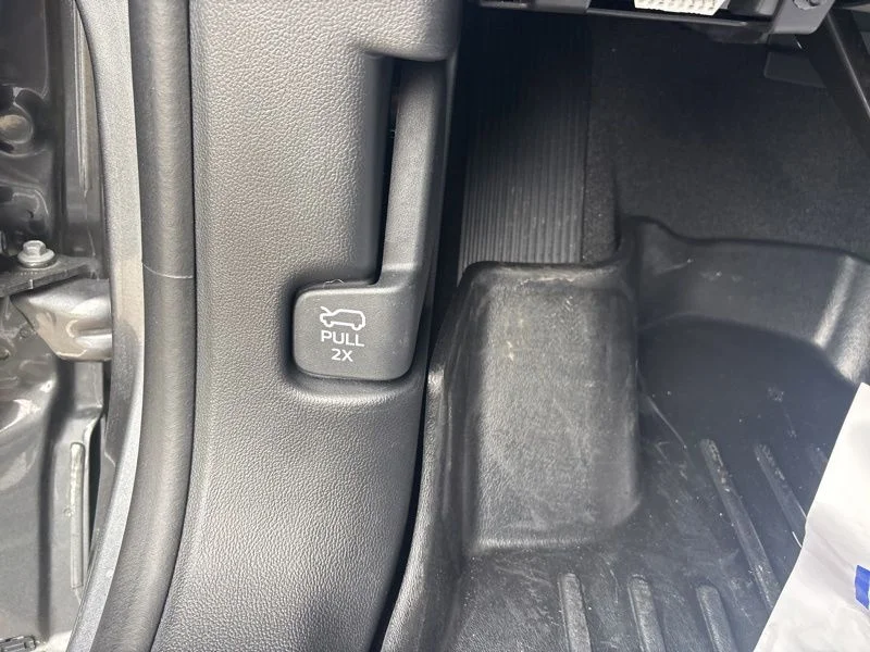 Used 2025 Gray Ford Active image 38