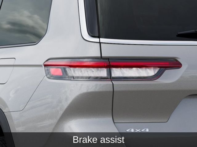 New 2026 Silver Zynith Exterior Paint Jeep Laredo image 10