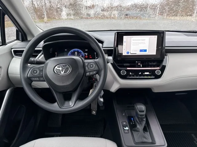 2026 Toyota Corolla Cross L - Photo 18