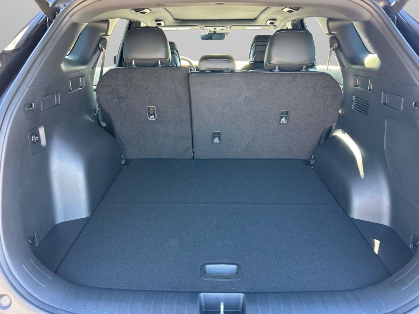 New 2026 Ebony Black Kia X-Line image 9