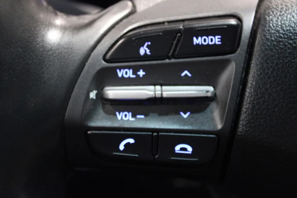 Used 2021 Gray Hyundai SEL image 22