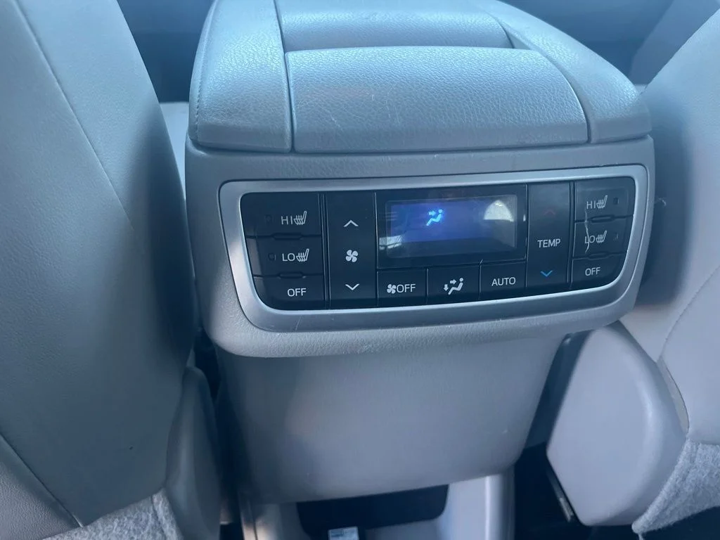 Used 2015 Jade Metallic Toyota Limited Platinum V6 image 13