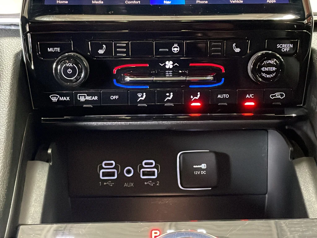 Used 2024 White Jeep 4xe image 21