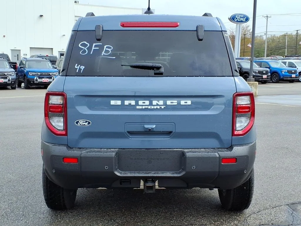 New 2026 Azure Gray Metallic Tri-Coat Ford Big Bend image 5