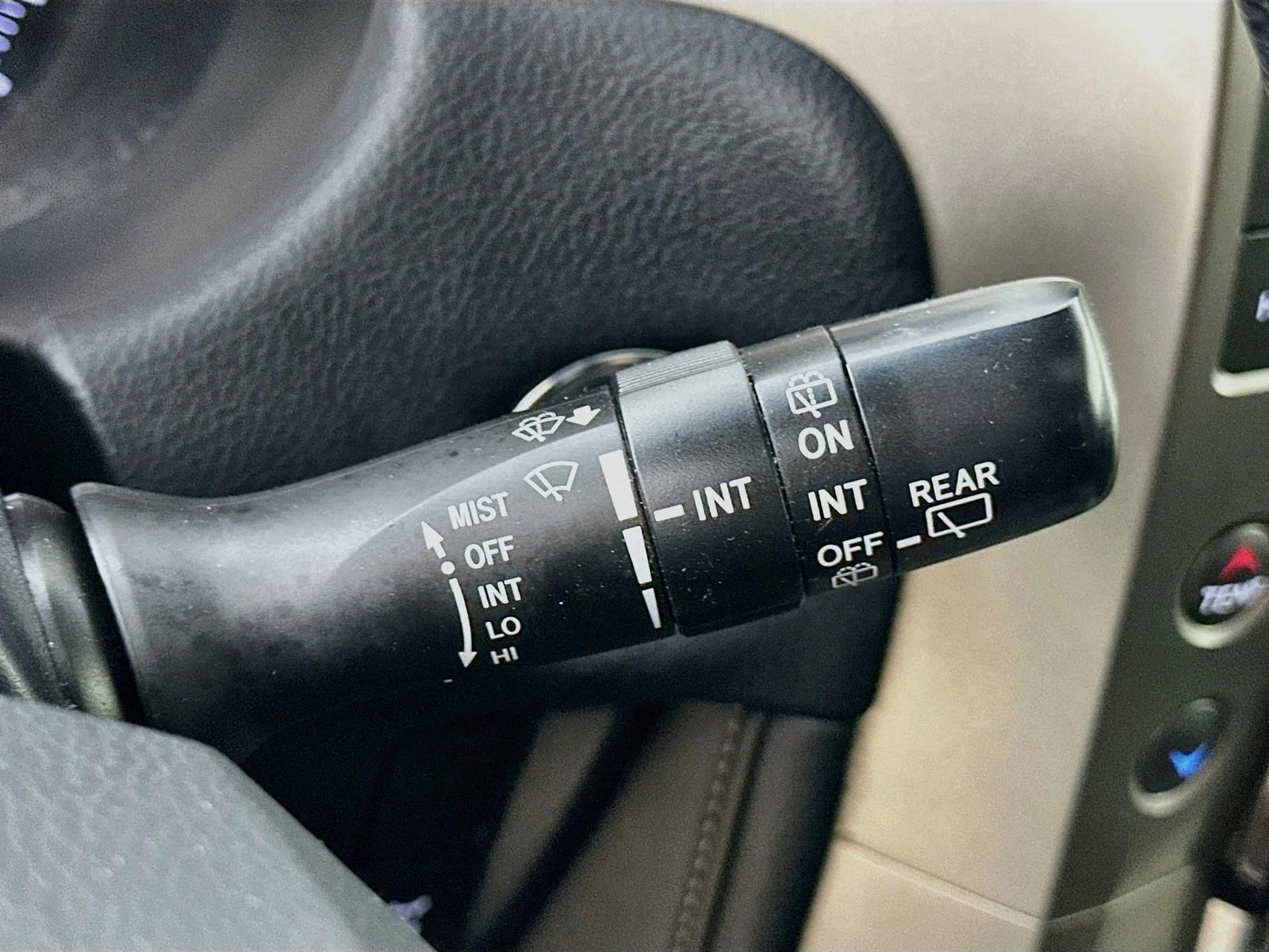 Used 2014 Black Lexus  image 21