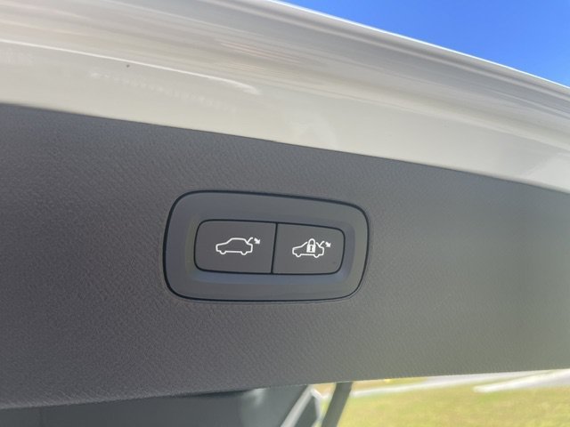 Used 2026 White Volvo Plus image 10