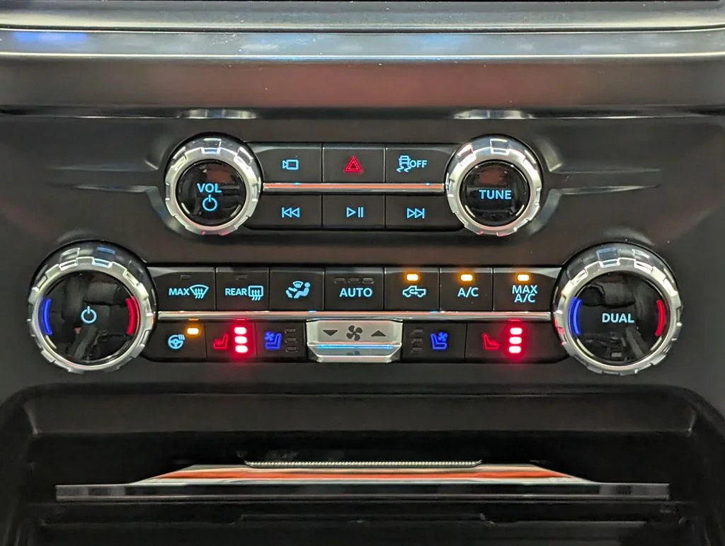 New 2026 Oxford White Ford F-250® Lariat® image 6