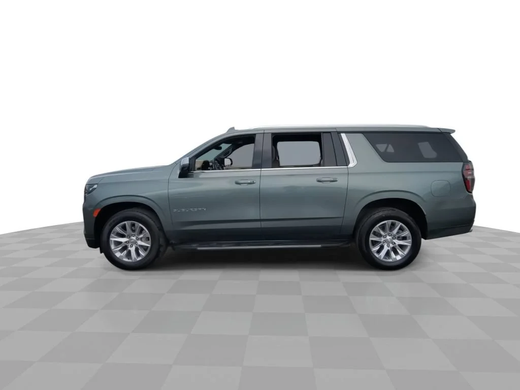 Certified Used 2023 Silver Sage Metallic Chevrolet Premier image 5