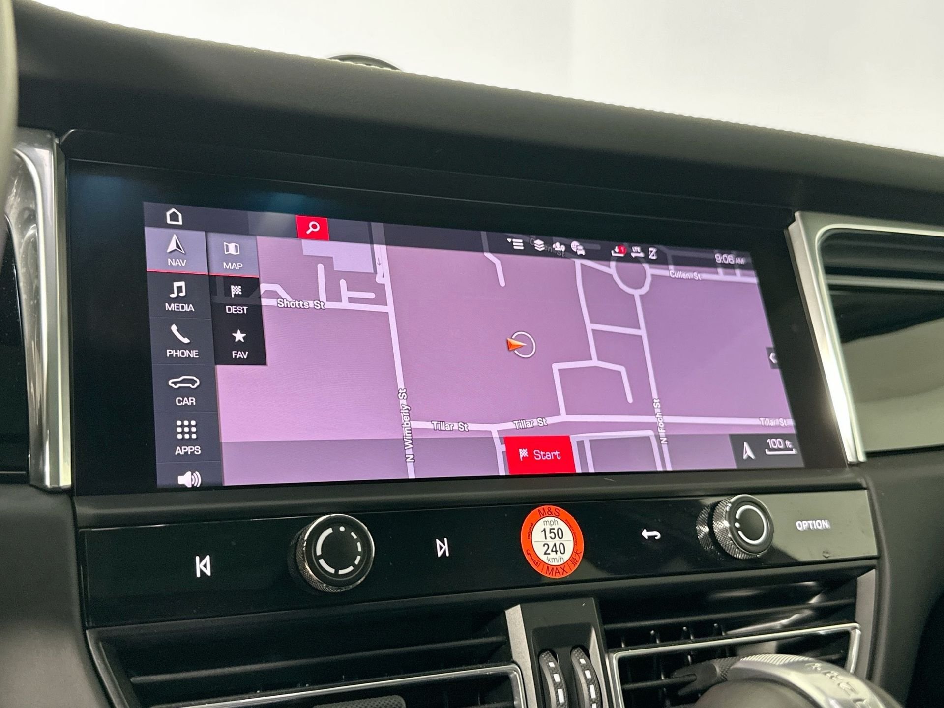2024 Porsche Macan S - Photo 27