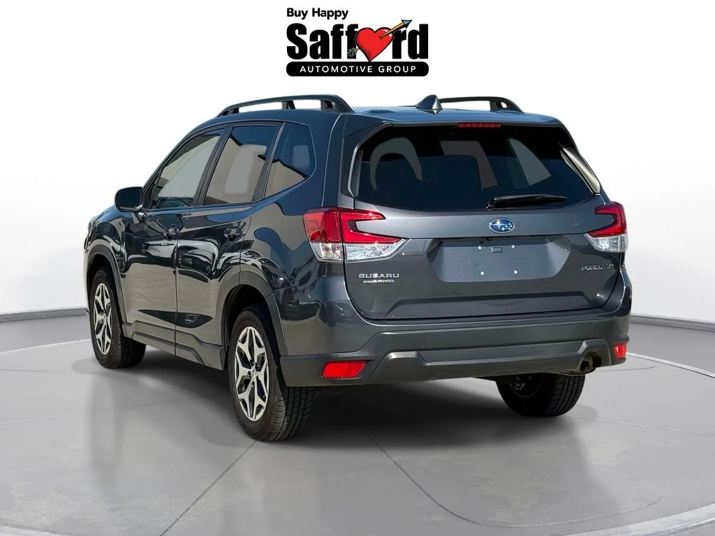 Used 2022 Gray Metallic Subaru Premium image 6