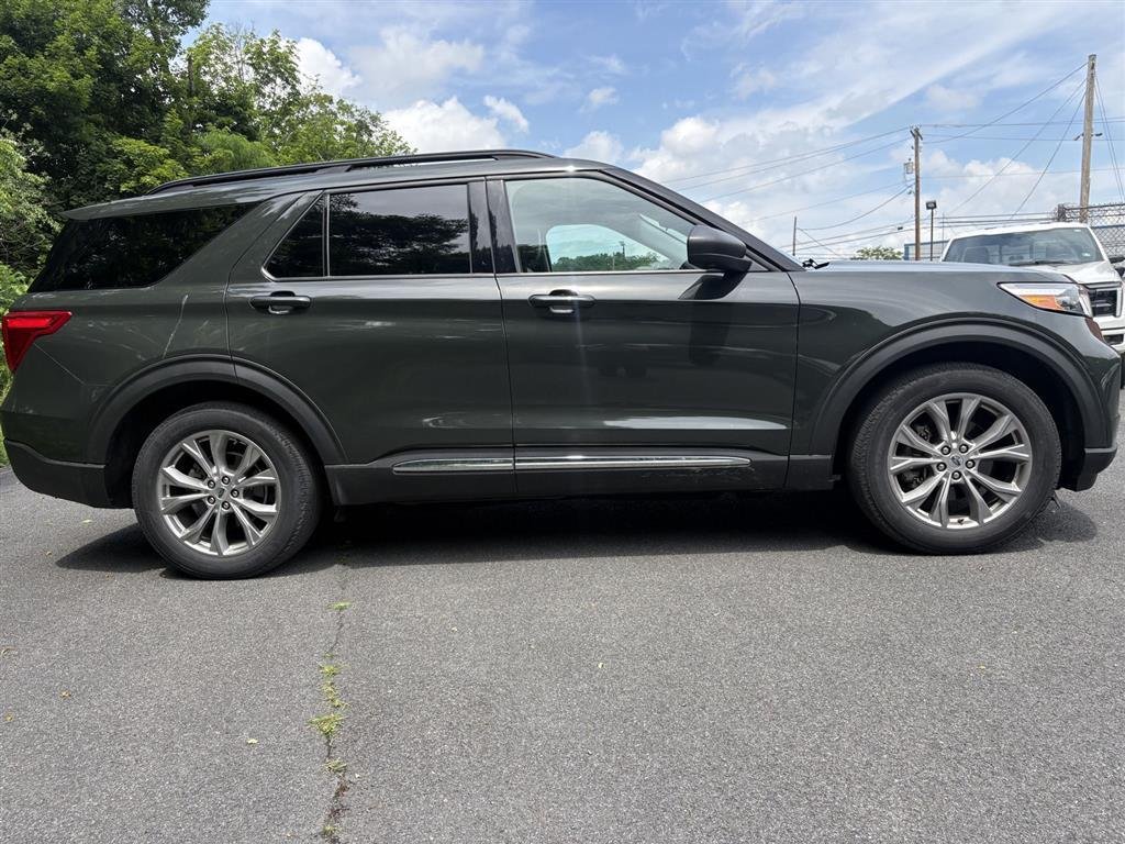 Used 2021 Forged Green Ford XLT image 2