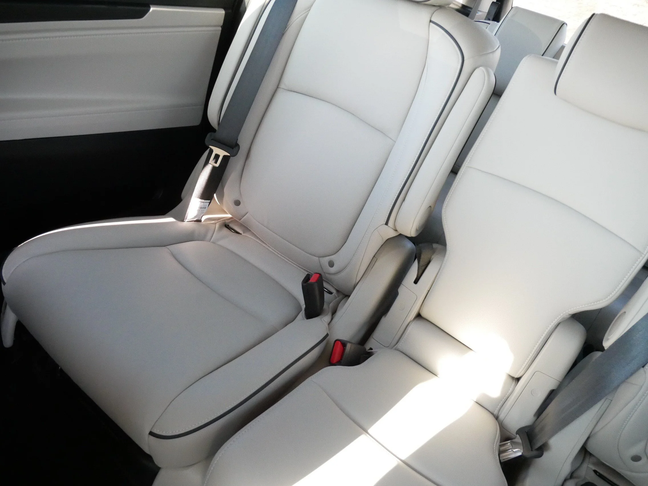 Used 2026 Radiant Red Metallic II Honda Touring image 12