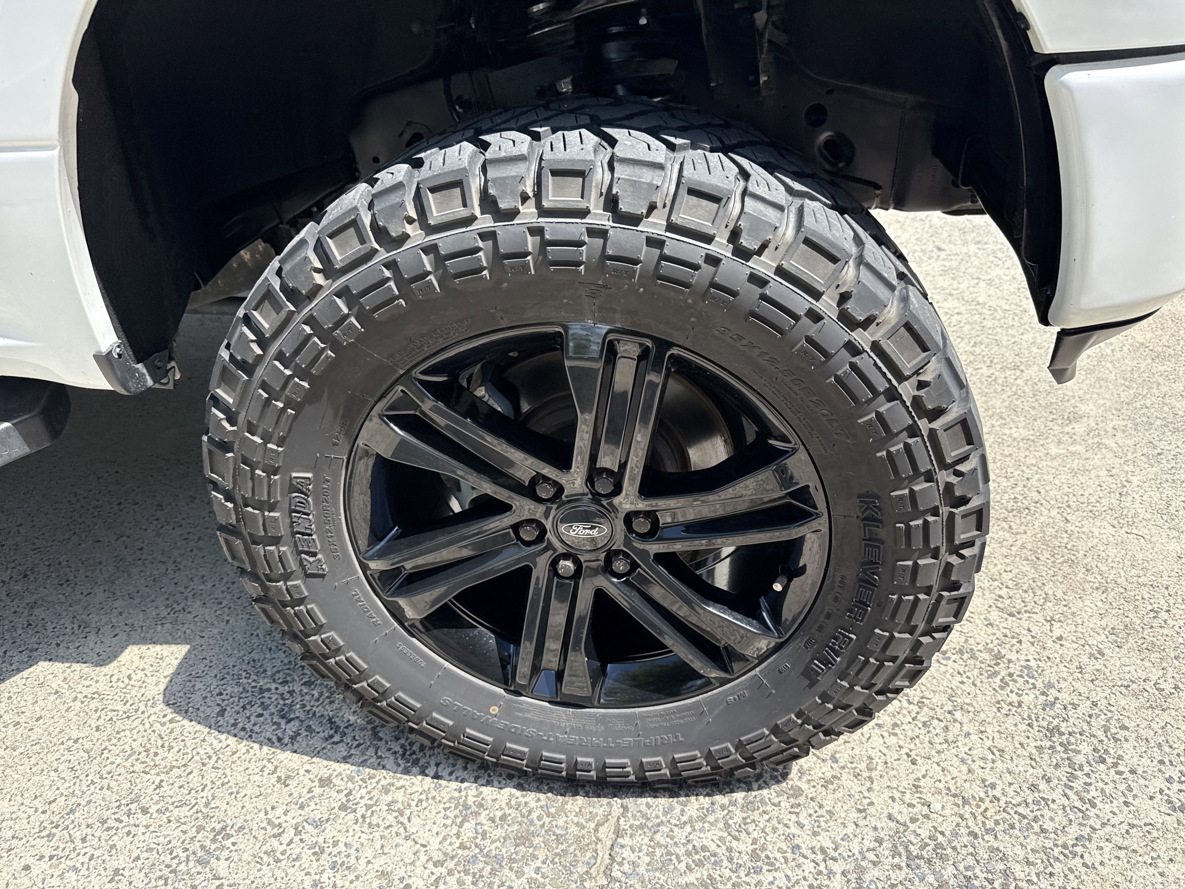 Used 2018 Oxford White Ford XL image 12
